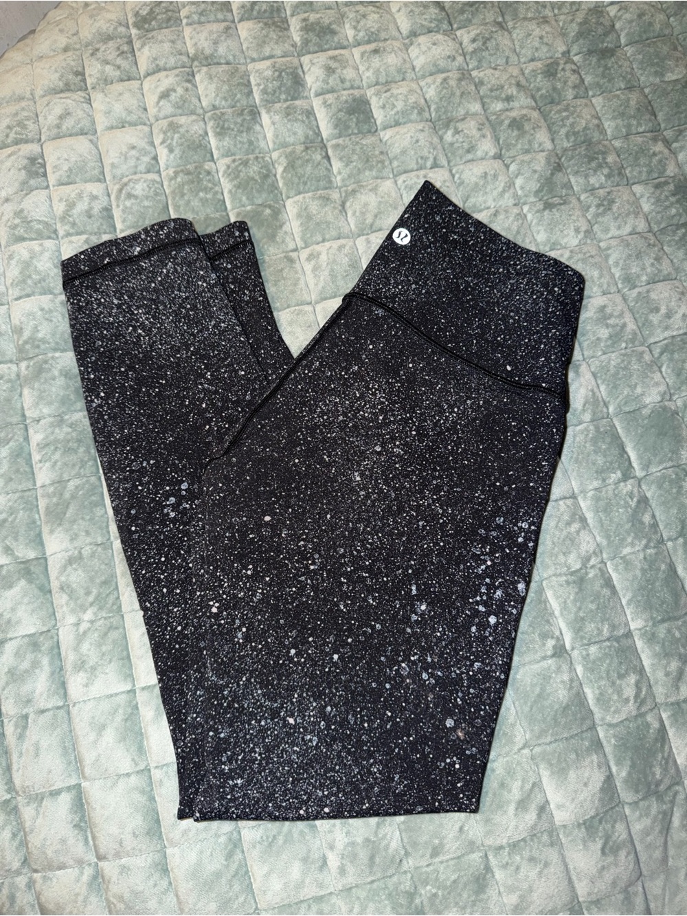 Lululemon Wunder Under Hi-Rise - size 4